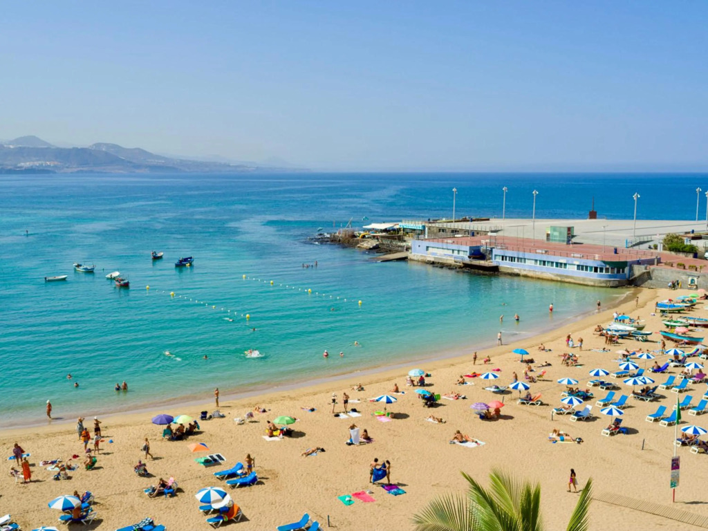 2 Bedrooms & Spectacular Views in Best Part of Las Canteras