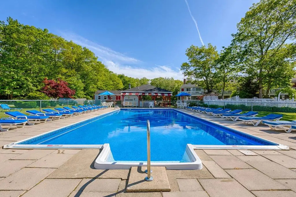 Rhumb Line Resort