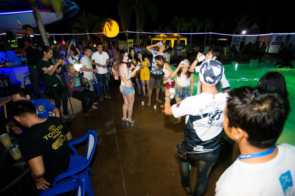 Castle Howchow Beach Resort Hotel