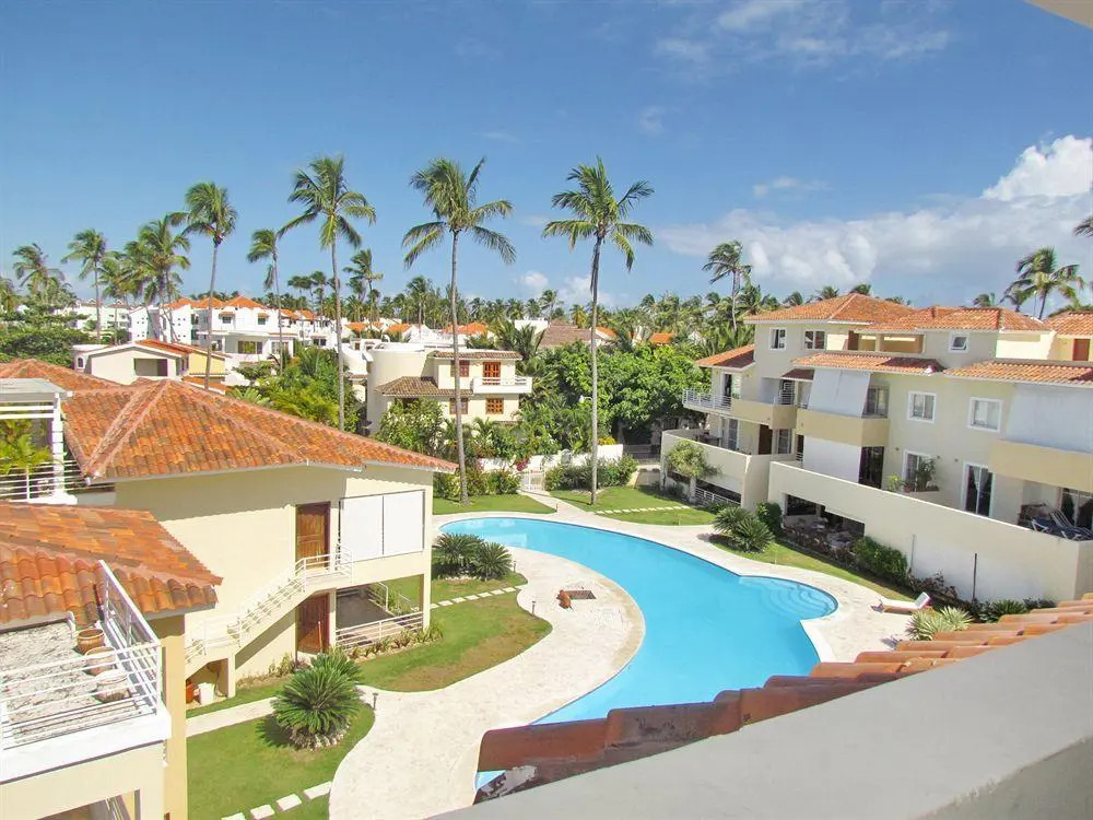 Los Corales Villas & Aparts Ocean View