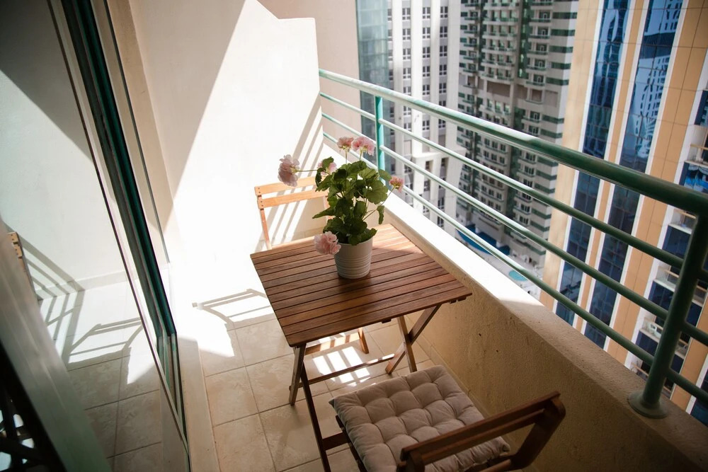 Marina Crown Tower Stays Hostel for Girls