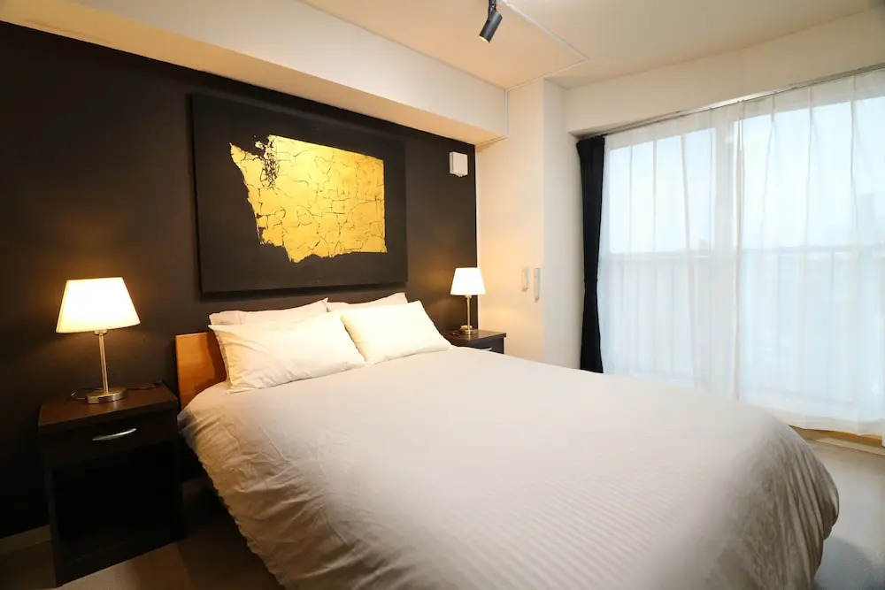Sepia yamanote room403