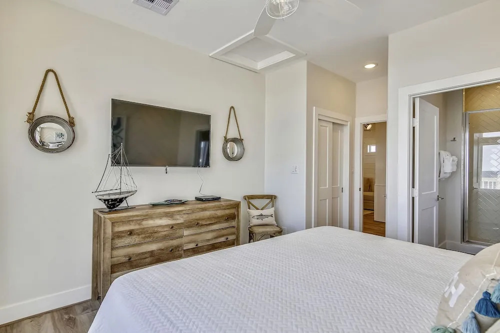 Sea Pearl Home