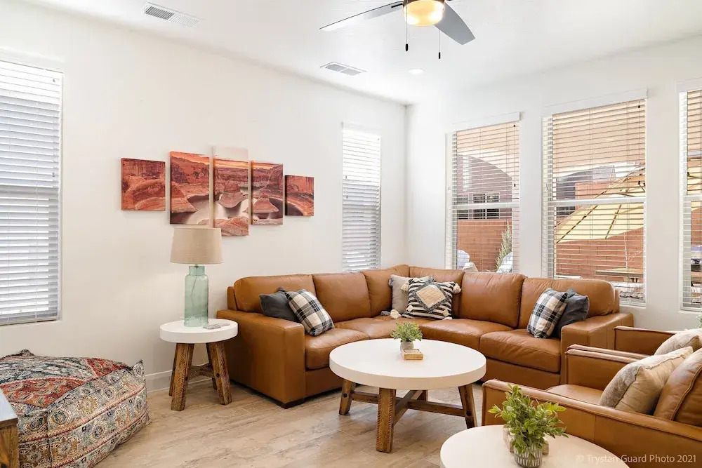 Le Blanc 365 5 Bedroom Home by RedAwning