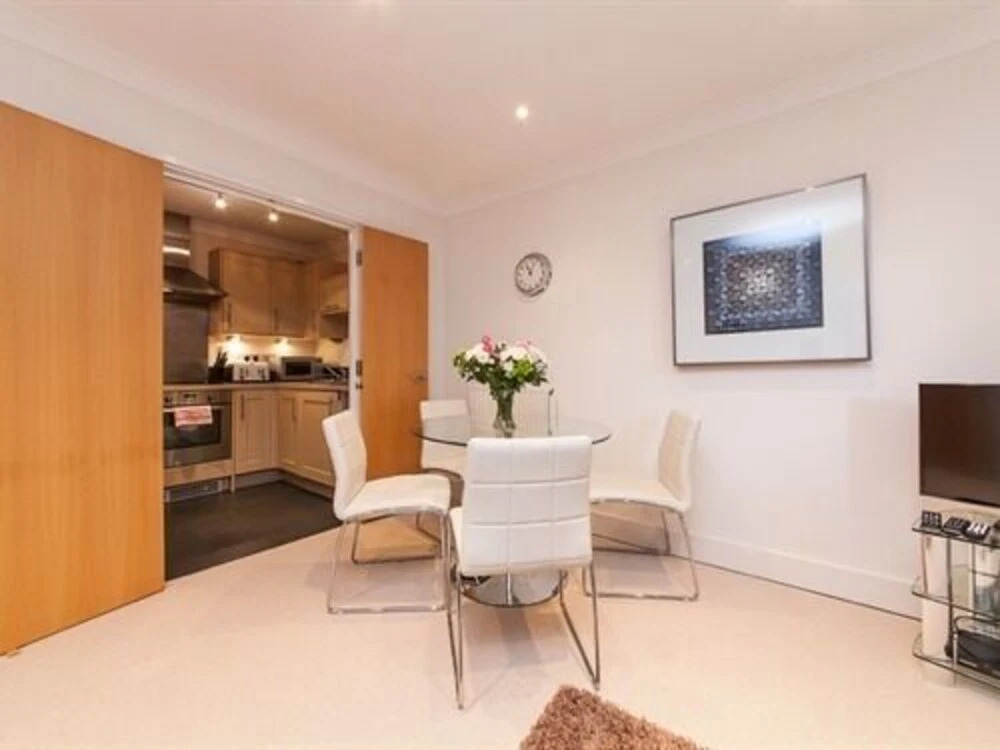 CB1 Apartments