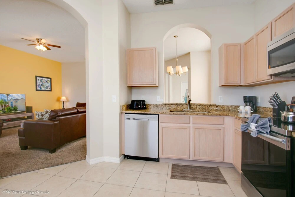 Hampton Lakes - Lovely 4bd/3ba Pool Home 4hl904