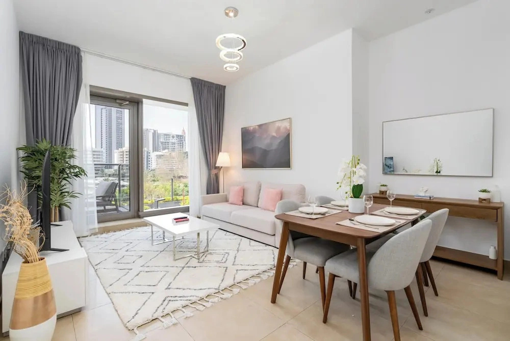 Gala Guests - Sparkle Tower Residences