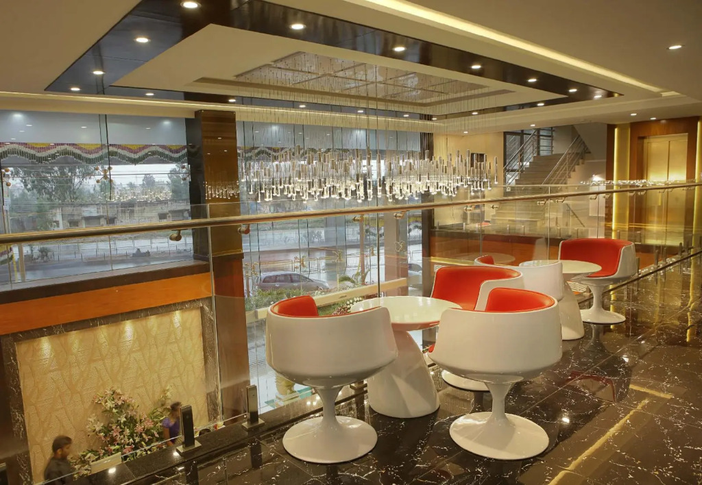 Treebo Select Sahar Pavilion