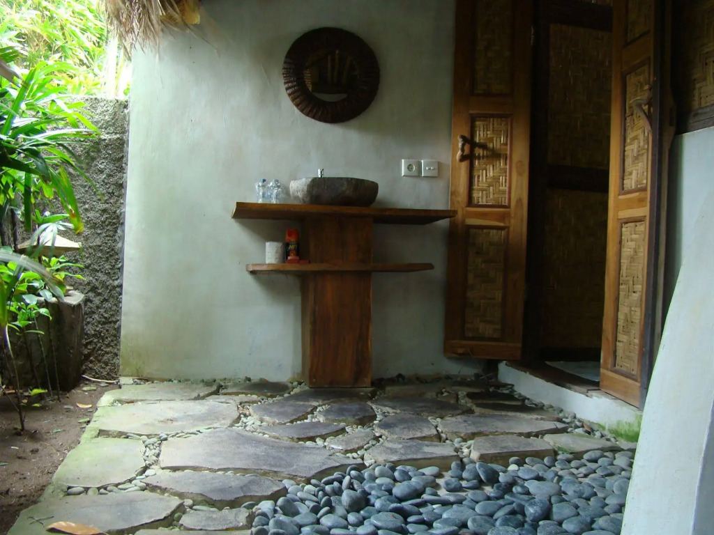 Flower Bud Bungalow Balangan