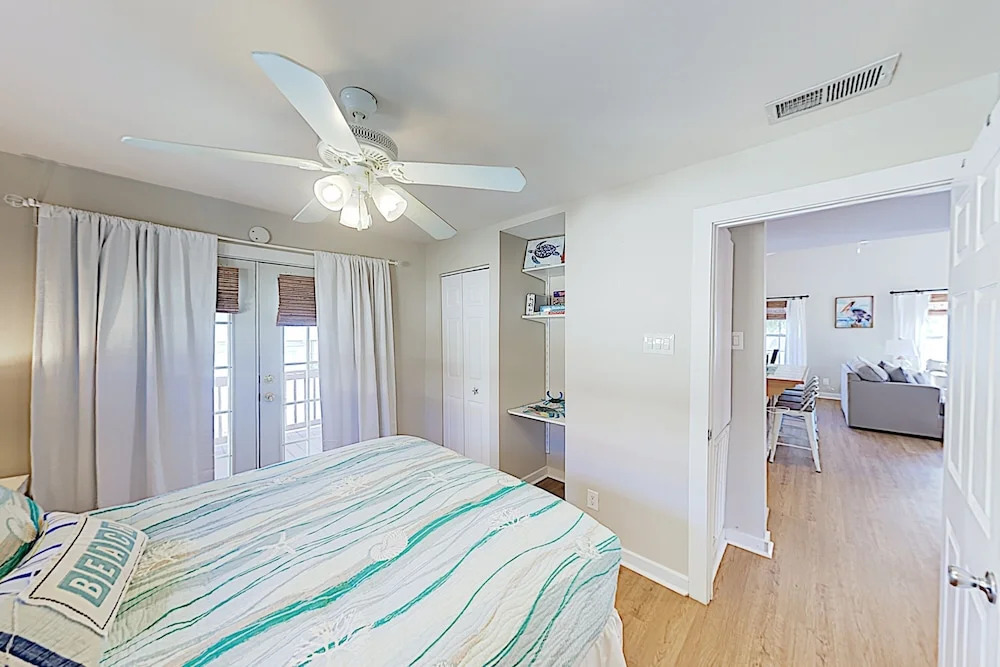 New Listing! West Bay Beauty w/ 3 Decks & Kayaks home