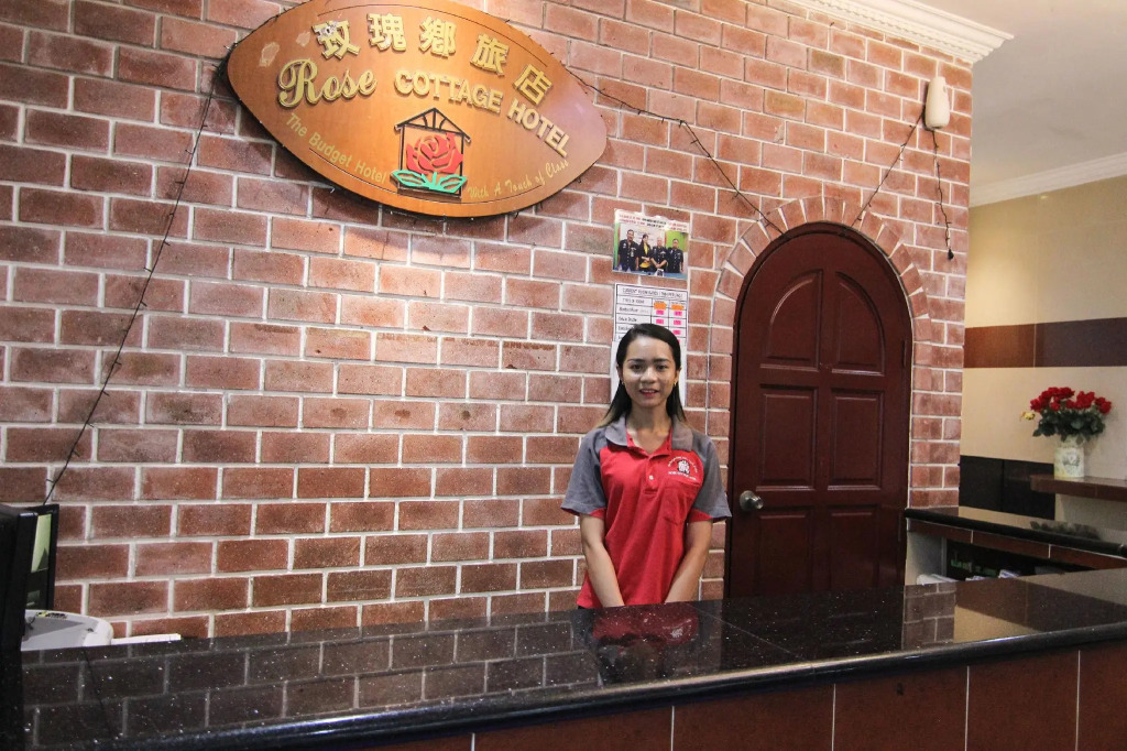 Hotel Zamburger Taman Perling