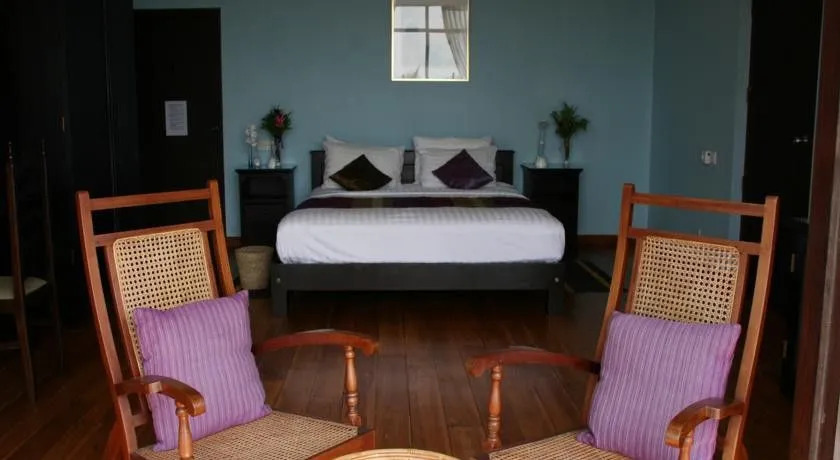 C & I Beach Hotel