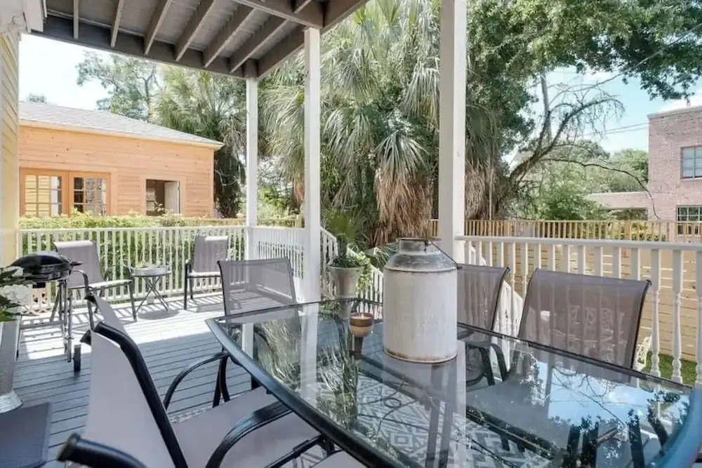 Beautifully Renovated 5 bedroom 5 bath