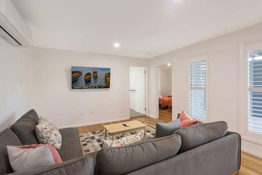 ADS on Collins - 4 bedroom and Pet Friendly