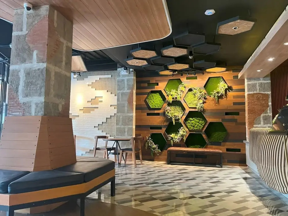 Sunday Belajandro Hotel