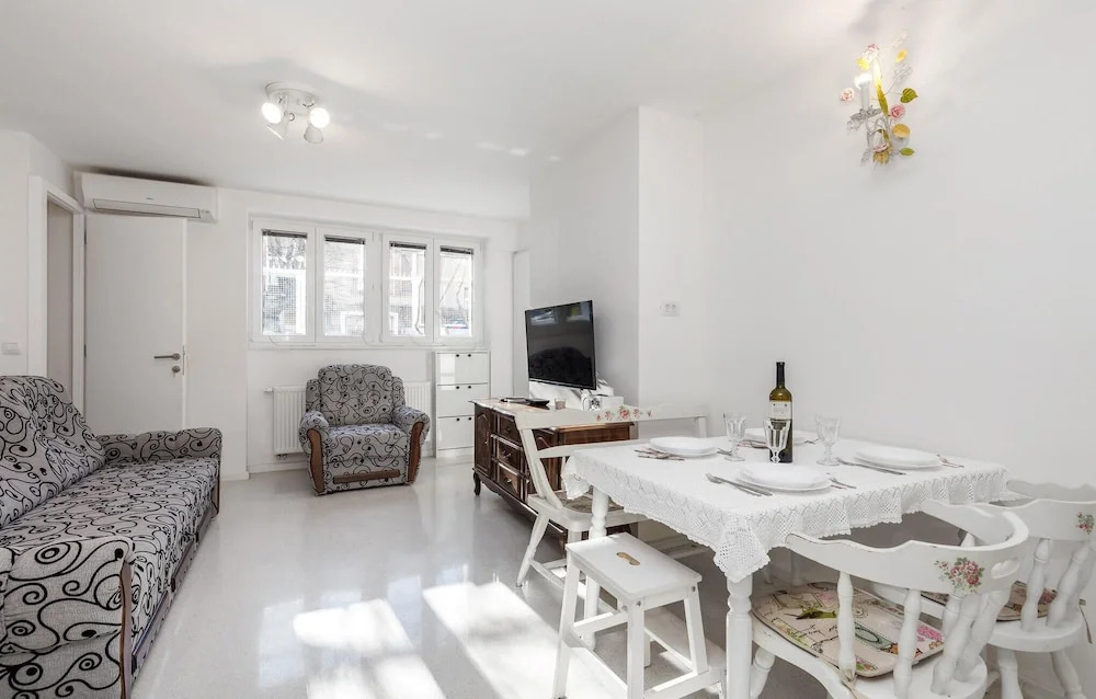 Awesome Home in Rijeka with Hot Tub & 4 Bedrooms