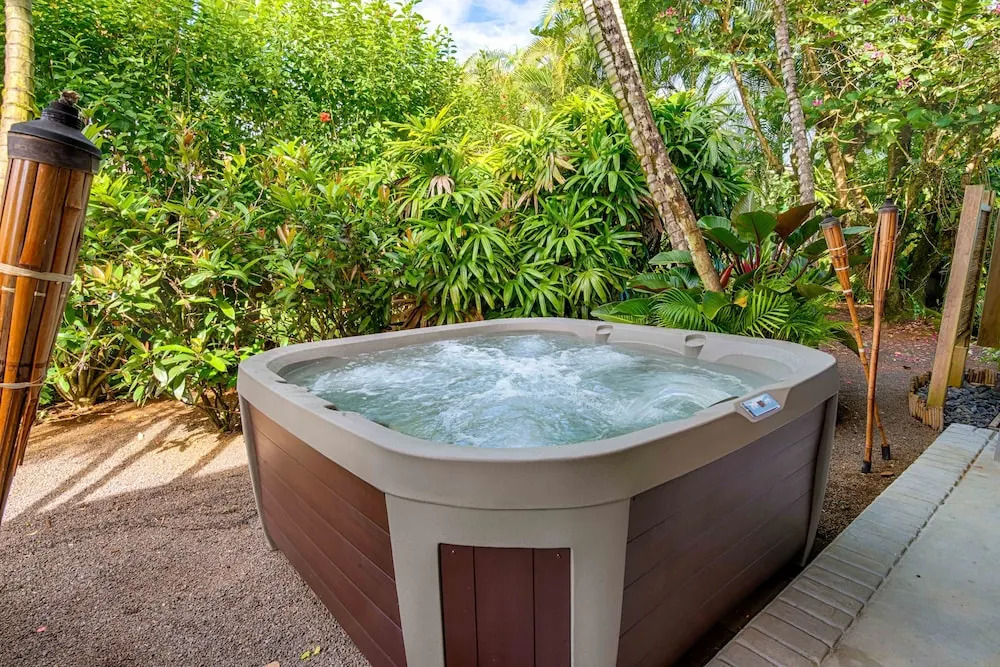 Surfers Rest 4 Bedroom Home