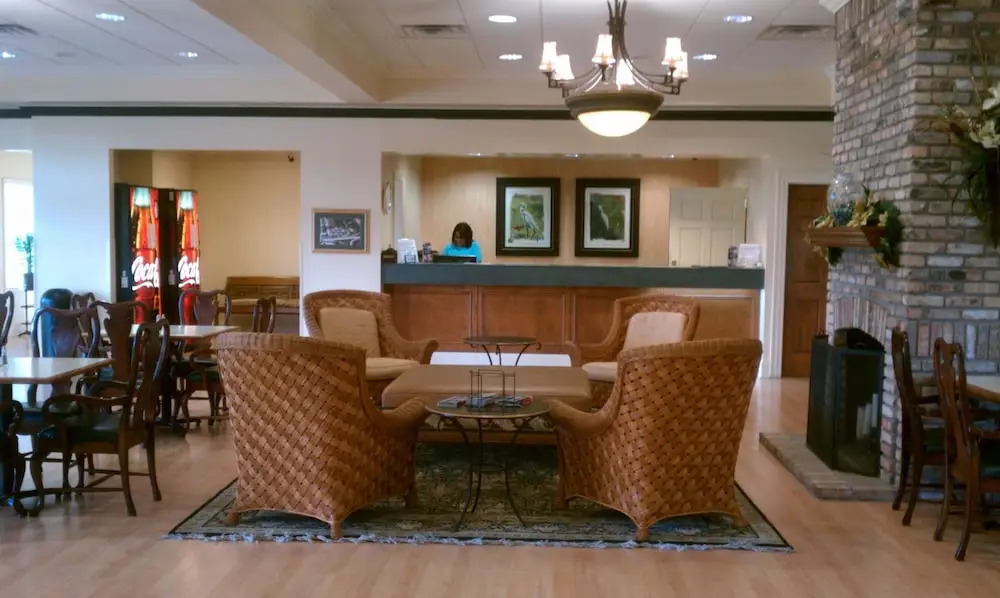 Richmond Suites Hotel