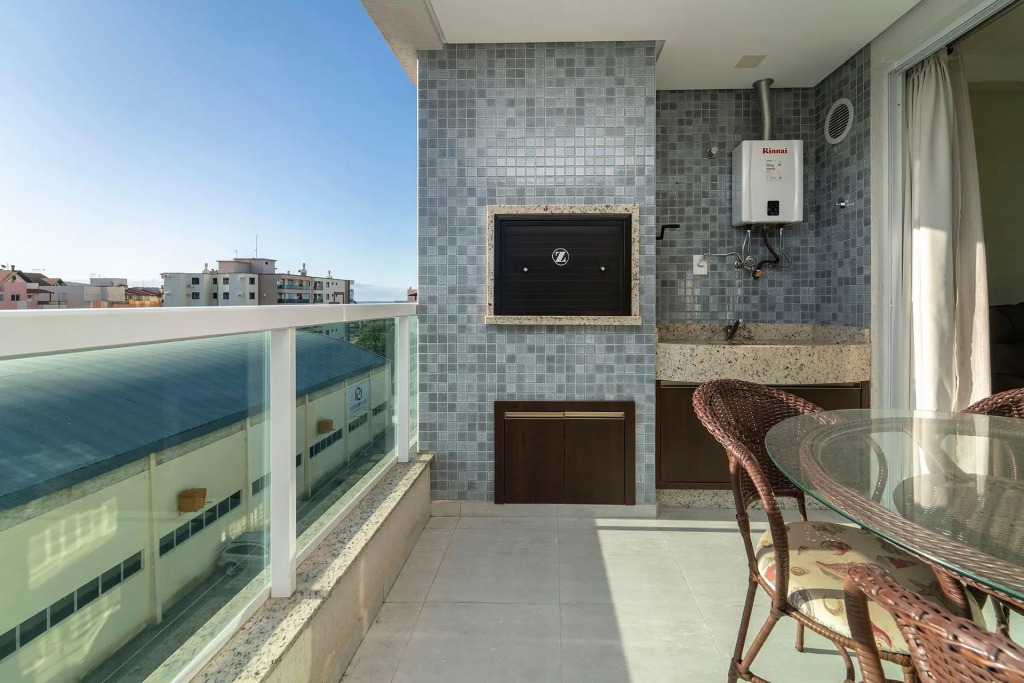 Apartamento 2 Quartos Sendo 1 Suíte 80 Metros Da Praia