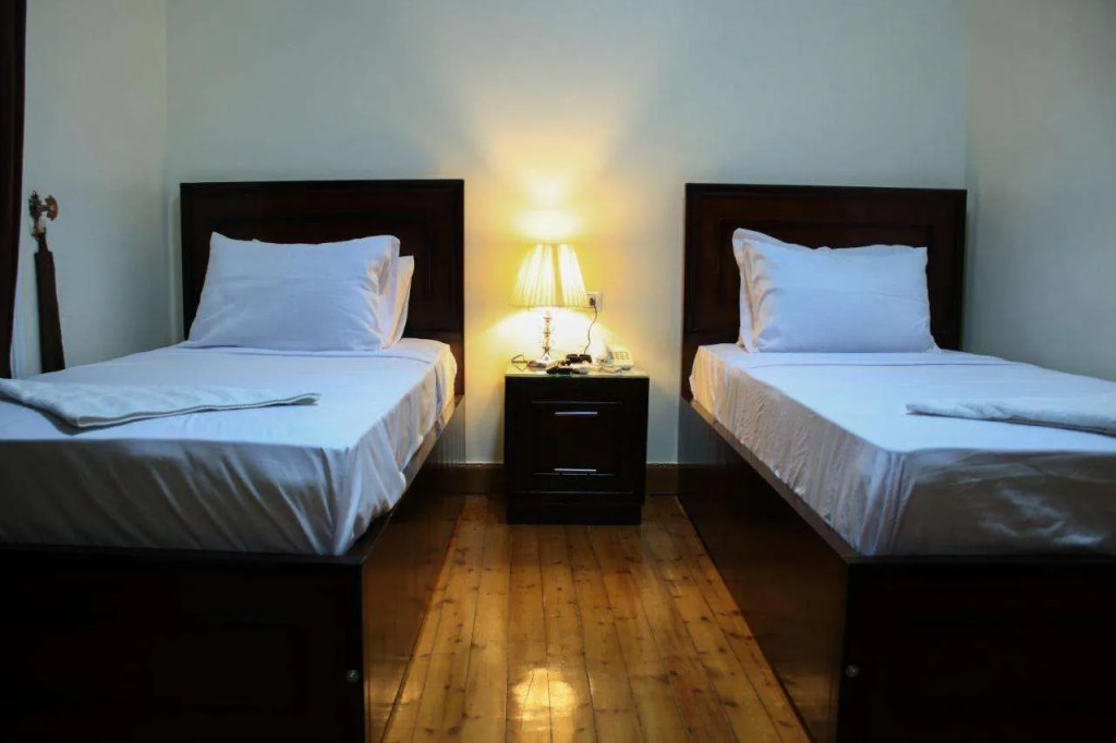 Kmt Hostel