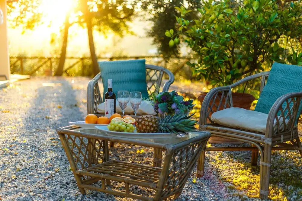 Amore Farmhouse Retreat