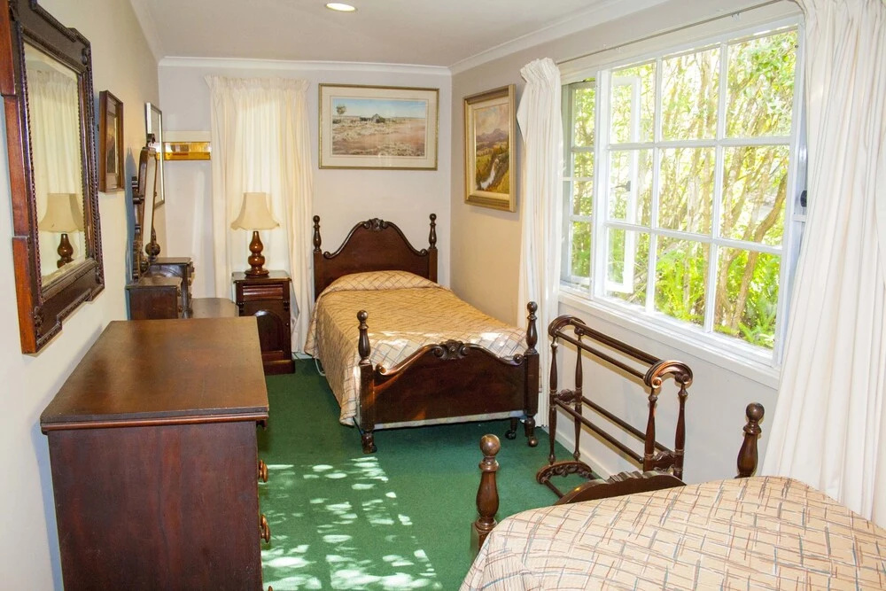 Bygone Beautys Cottages - Bronte Cottage