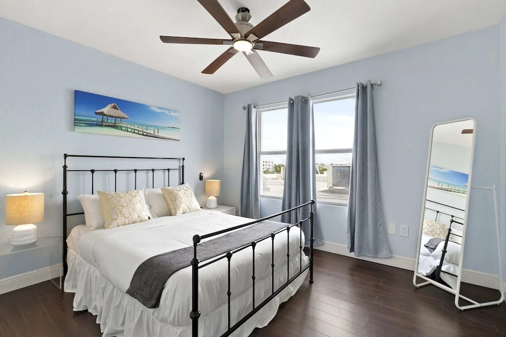 Welworth Condos by SV Rentals