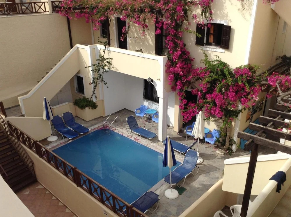 Antonia Hotel