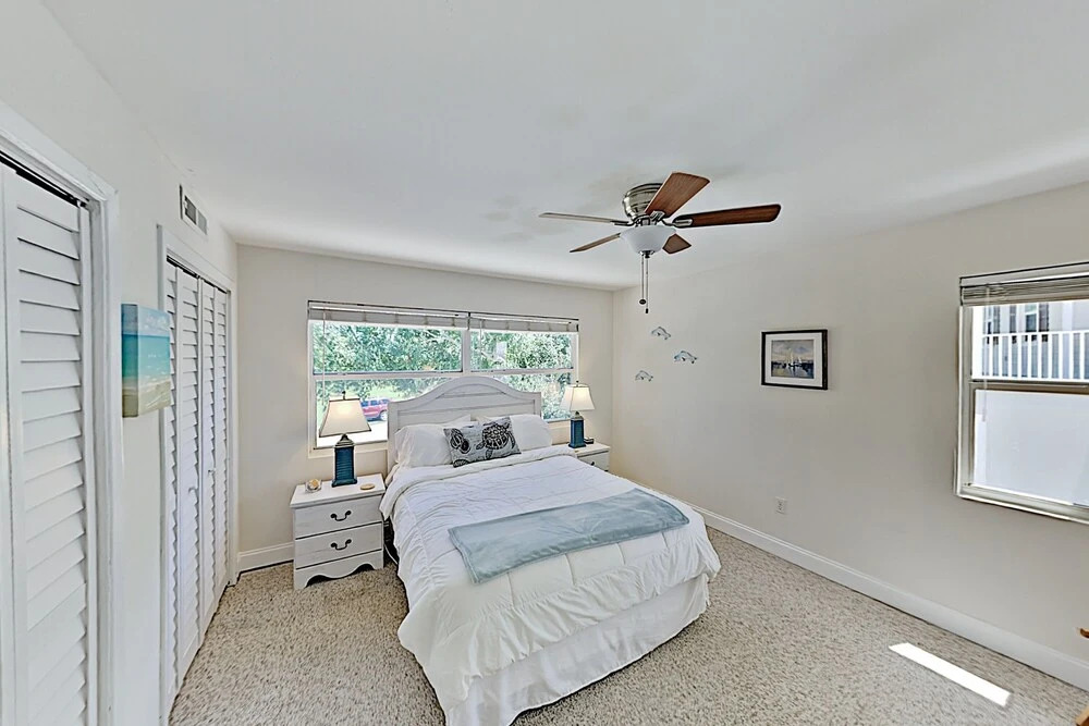 The Pelican & Dolphin: Bayfront W/ Dock 3 Bedroom Home