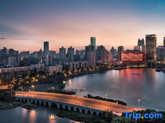 Manju Hotel (Chuhe Han Street Subway Station Hubei Provincial Museum)