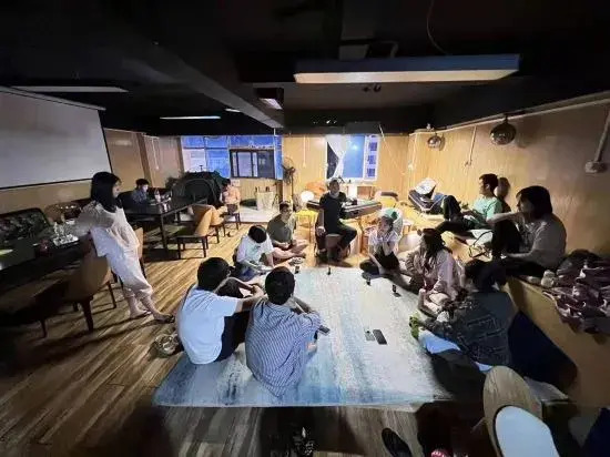 ISU Hostel(Sanya Pedestrian Street Seaview Store)