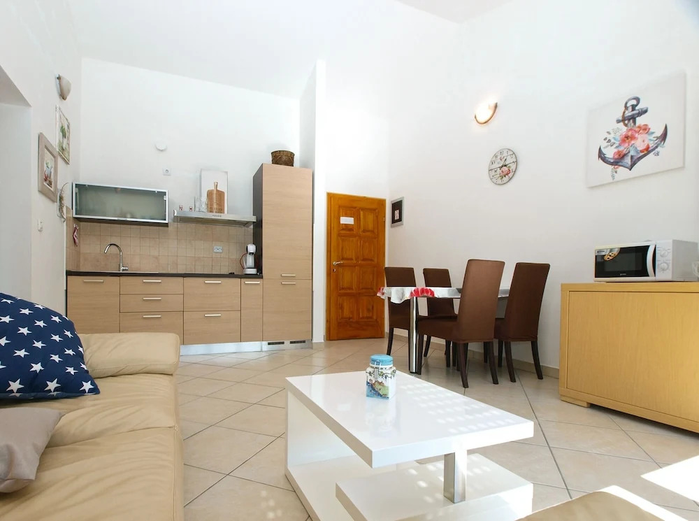 Apartment 1970