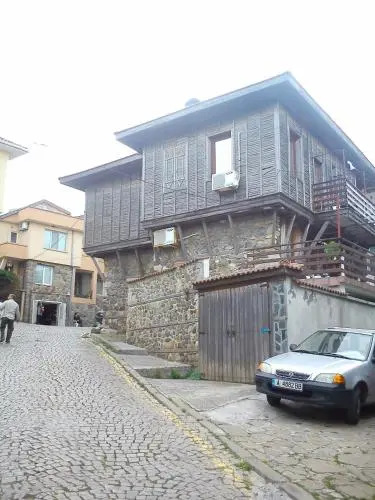 Bonne Chance Apartment