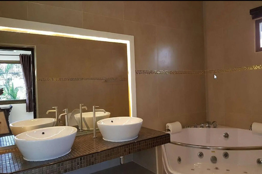 HIDELAND Luxury Pool Villa Pattaya Walking Street