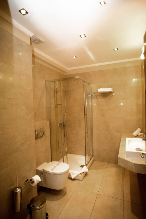 Enastron View Hotel