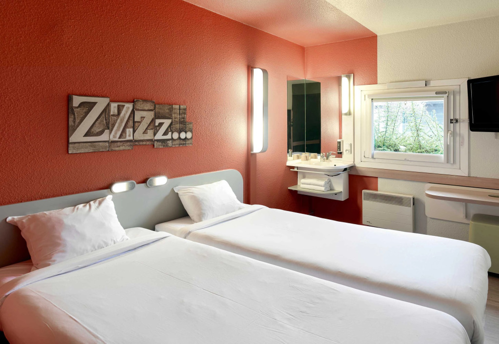 B&B HOTEL Cergy Pierrelaye 3 étoiles
