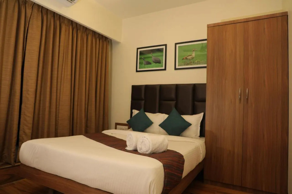 Skysuites By Monarch, Sanpada, Vashi - Navi Mumbai
