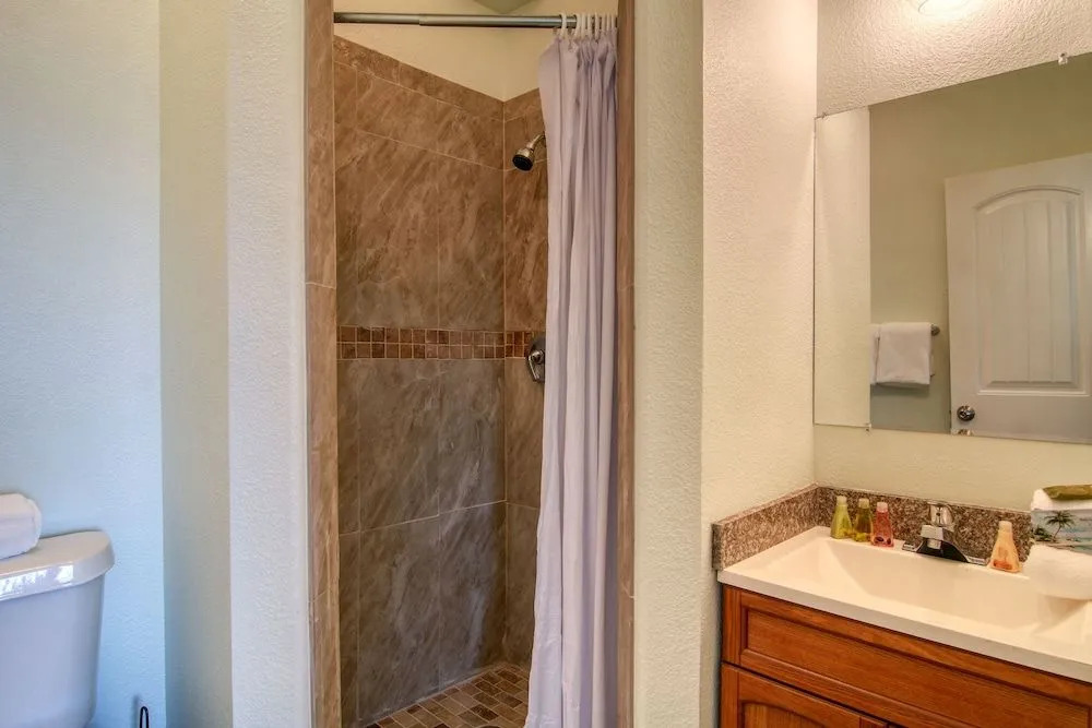 146 Beachview Drive Downstairs BVED146 - 3 Br Home