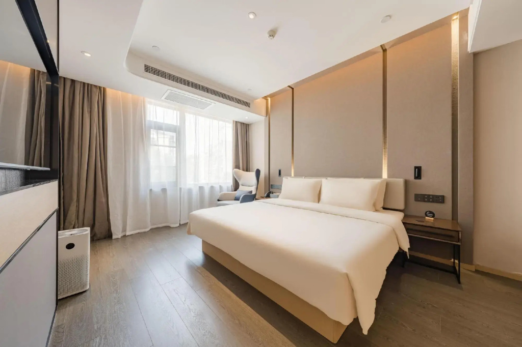 Atour Hotel Hangzhou East Railway Station