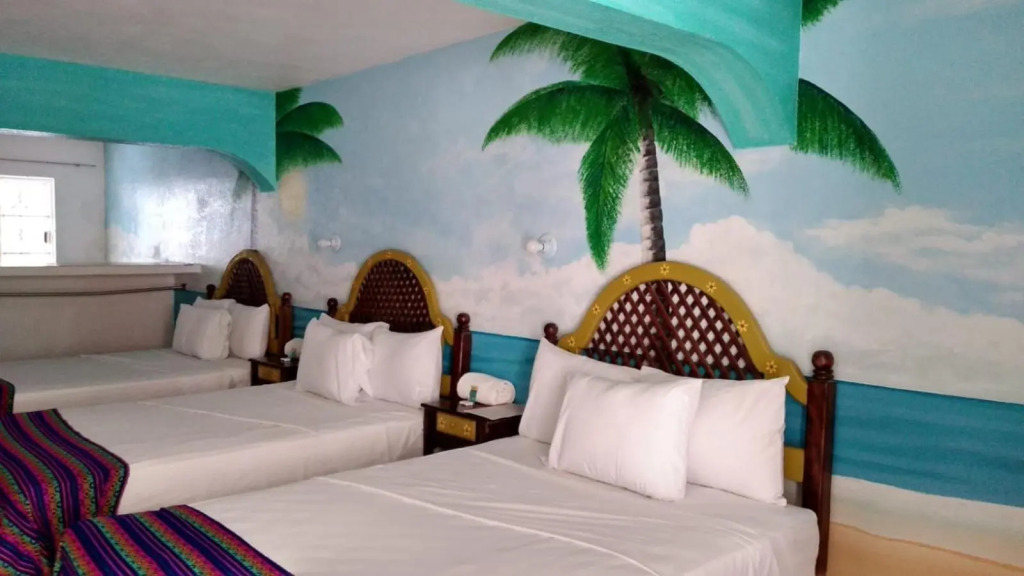 HOTEL ESMERALDA