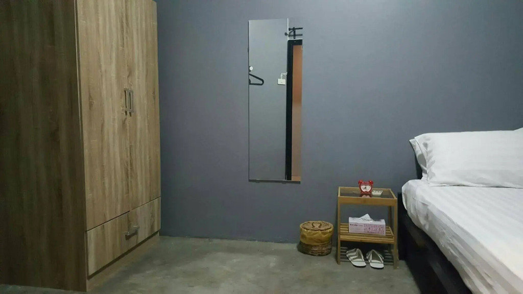 Din Space Bangkok