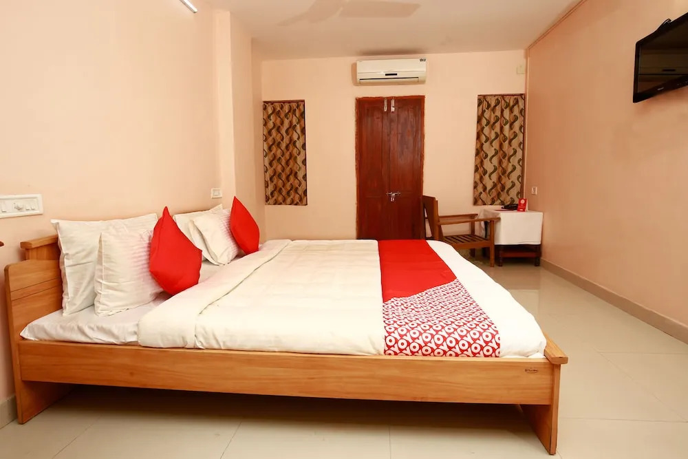 OYO 10259 Hotel Safa INN