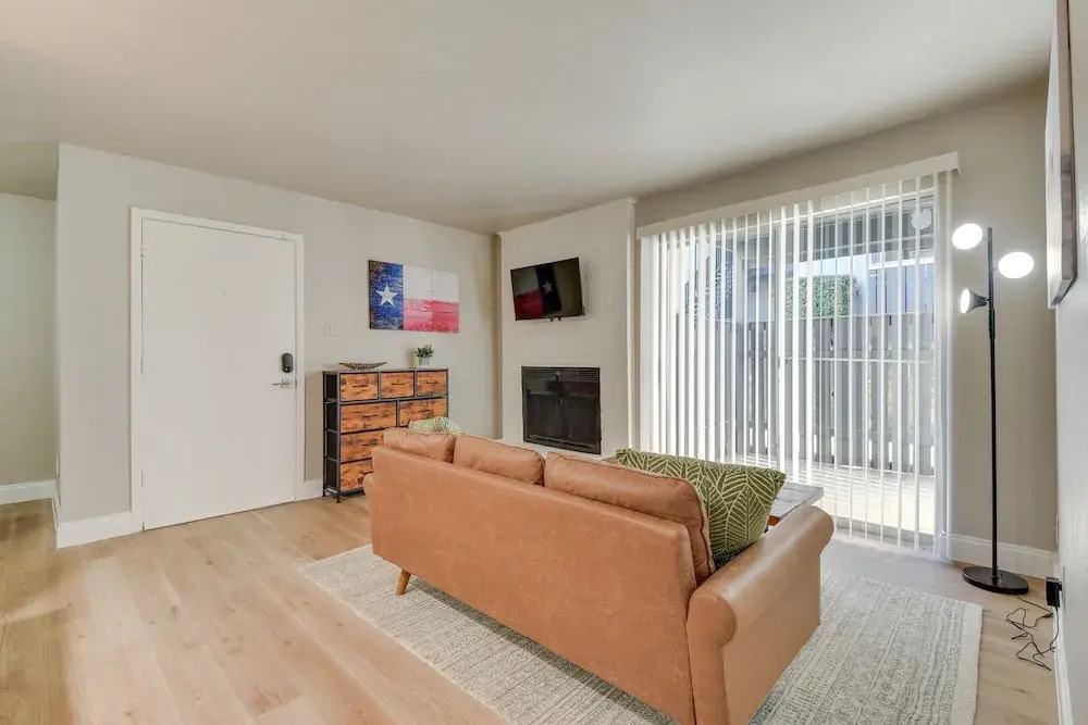 Near Stadiums: Grand Prairie Apt w/ Pool Access