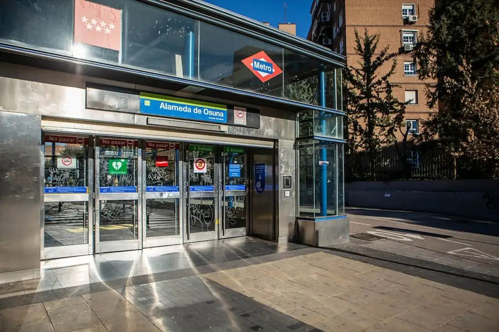 Cosy 2 Bed in Madrid with Easy Airport Access