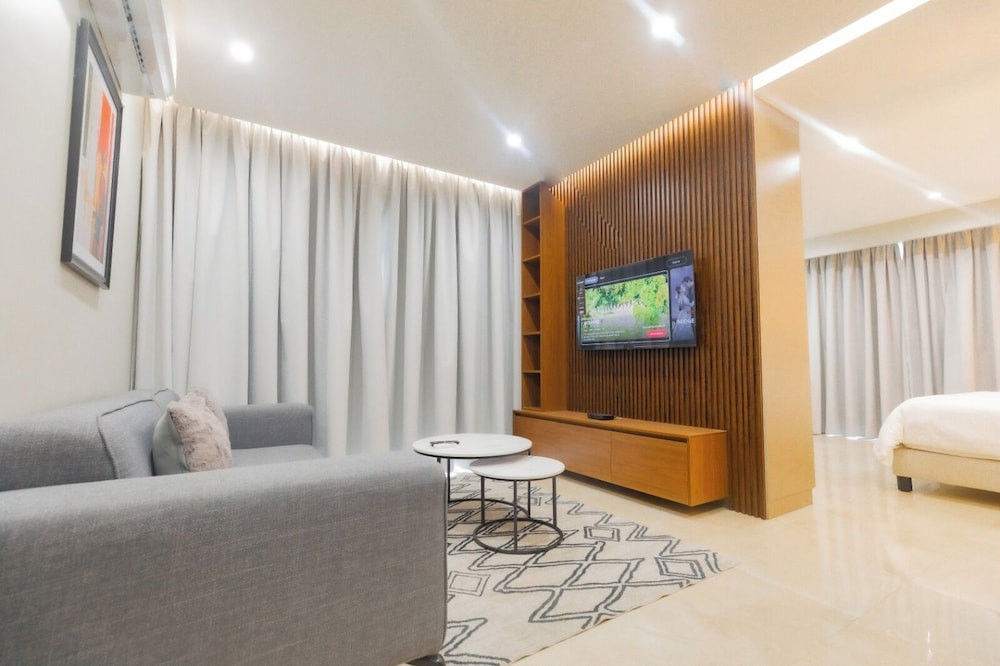 Sky View Condo at Bravia