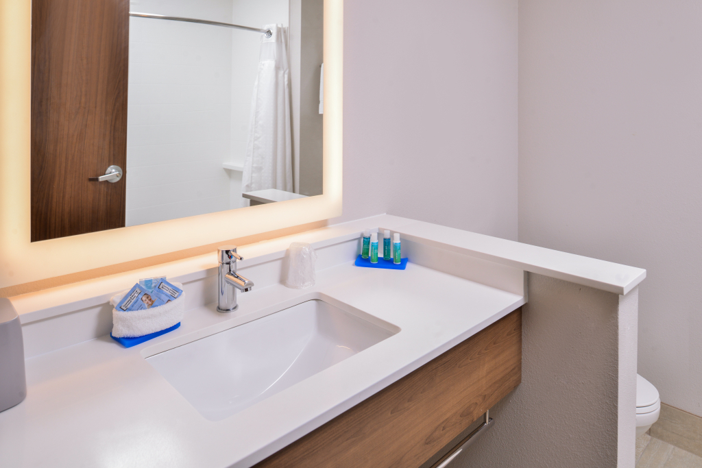Holiday Inn Express & Suites - Siloam Springs by IHG
