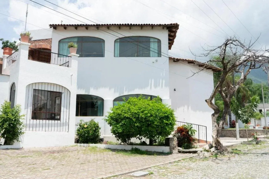 Hotel La Joya Del Lago
