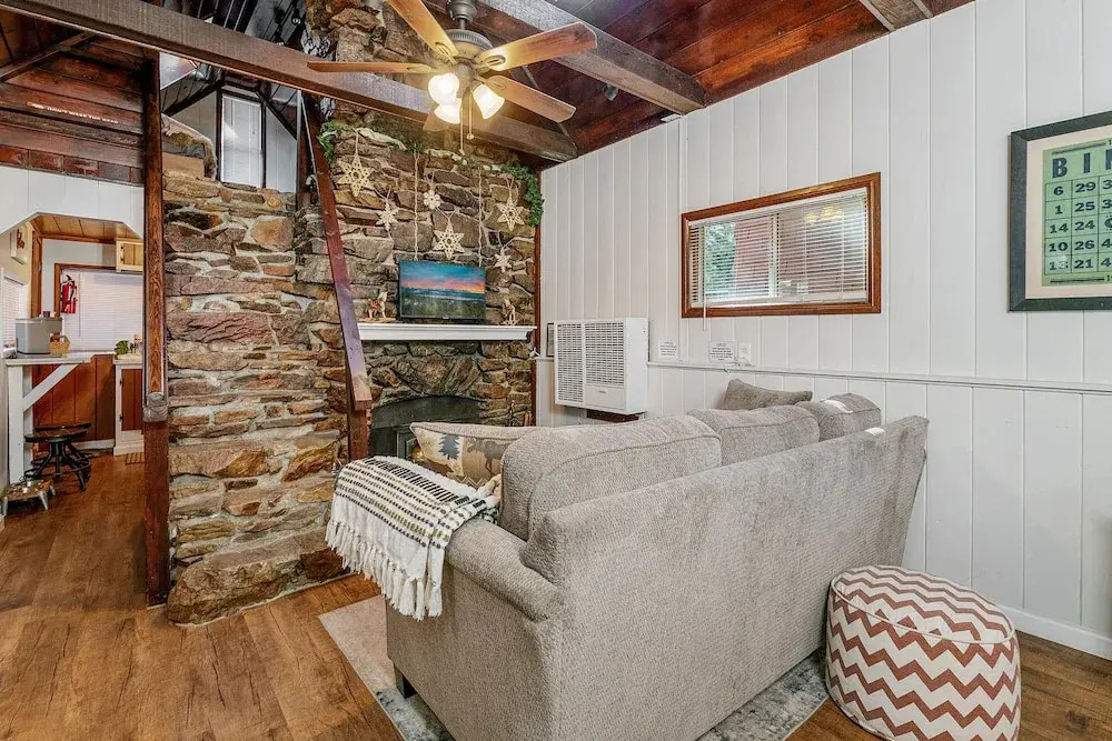 The Vintage Bear Cabin