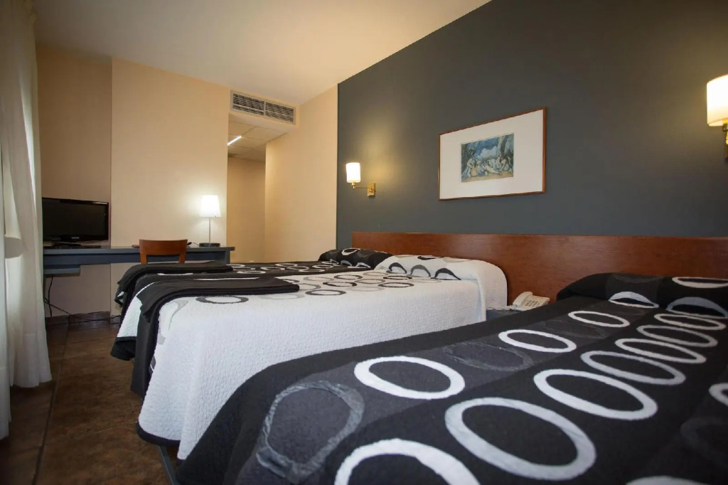Hotel Yerri