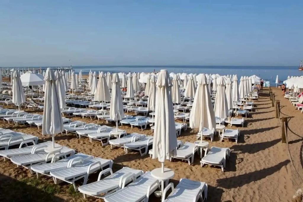 Side Nusso Beach